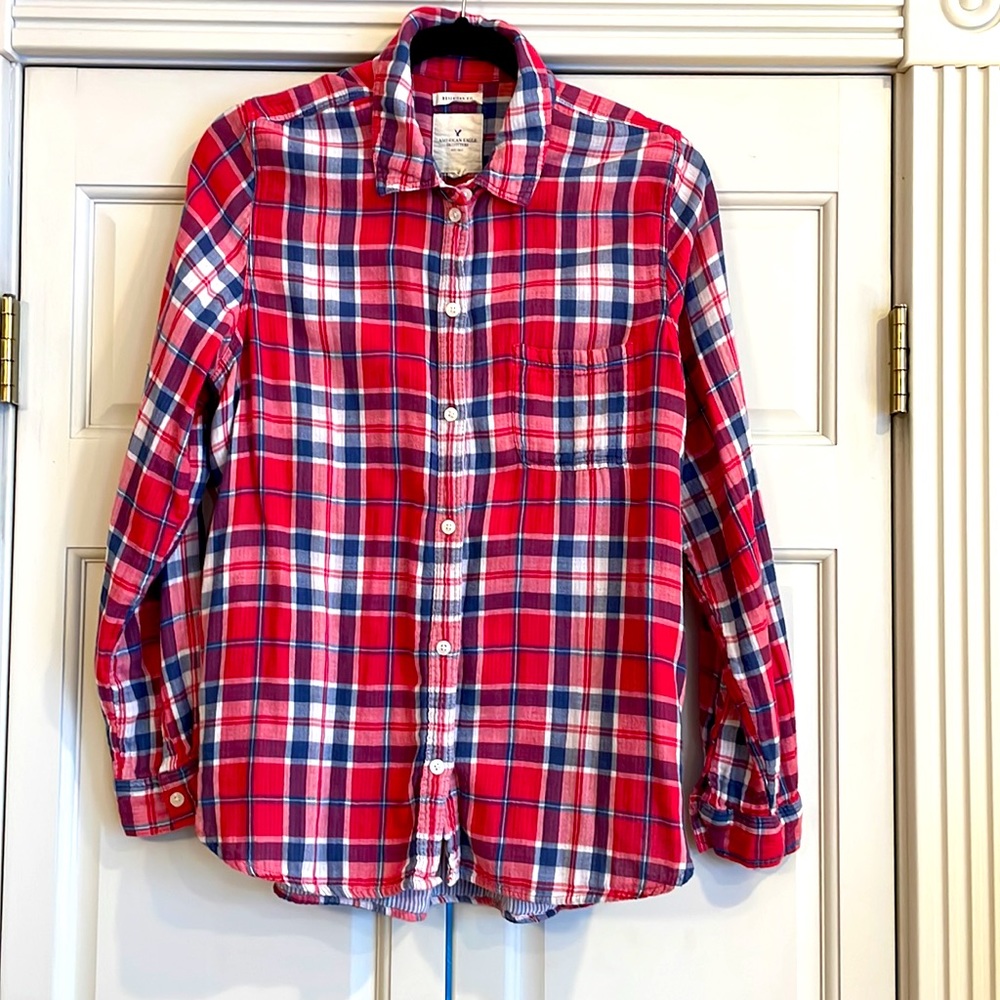 🦅American Eagle Red & Blue Plaid Button Down Shirt🦅